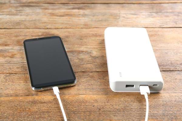 Comment Recharger Votre Téléphone SANS Chargeur Ni Électricité