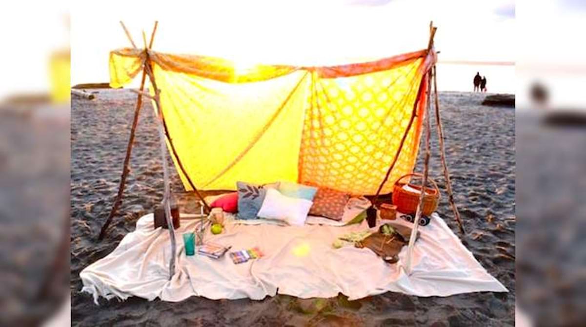 Bâtons Vieux Drap Une Magnifique Tente de Bohème pour La Plage