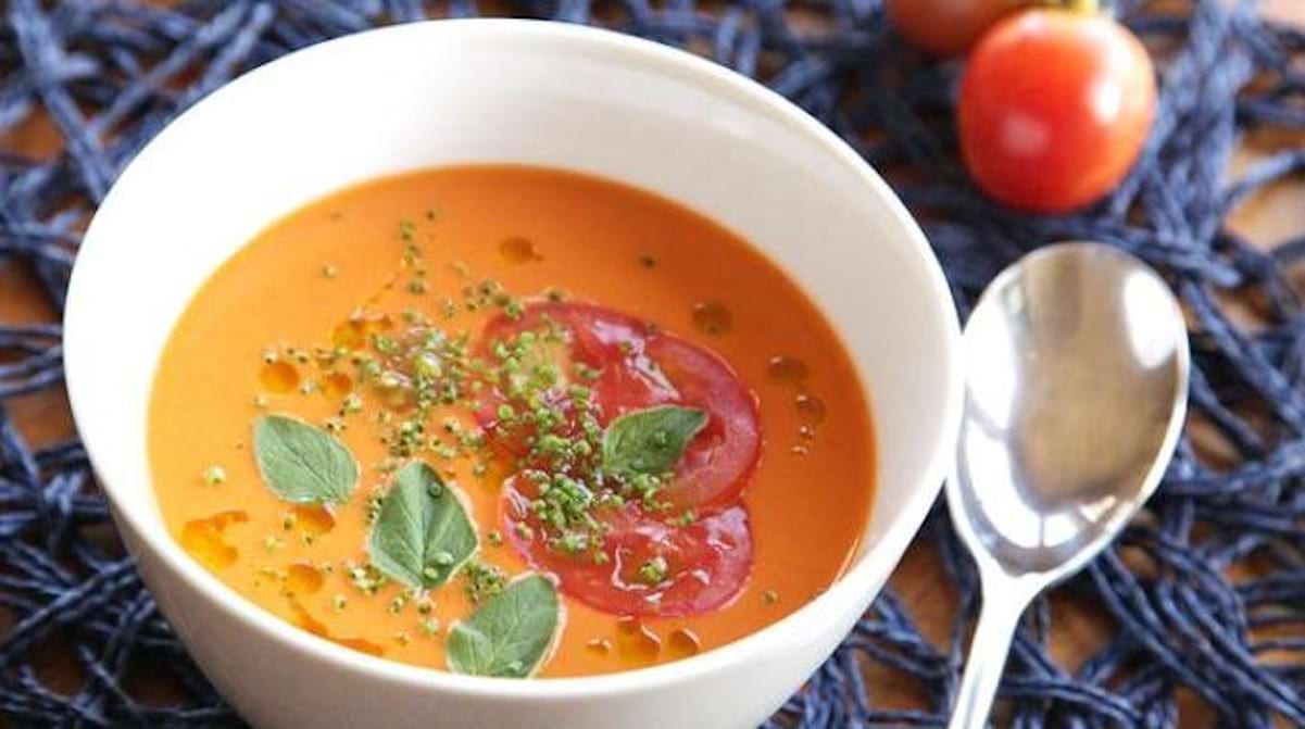 TRÈS Facile à Faire La Recette Express du Gaspacho aux Tomates et