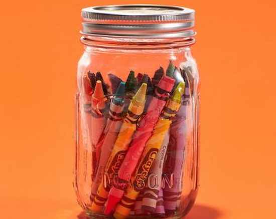 bocal en verre pour mettre crayon des enfants