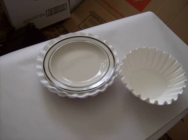 des filtres à café qui protègent les assiettes des chocs