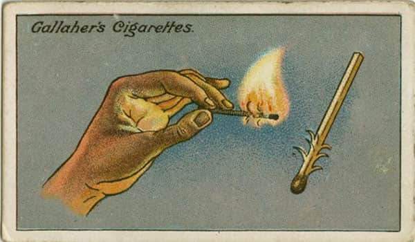 L'astuce d'autrefois qui marche encore aujourd'hui pour allumer une allumette quand il y a du vent.