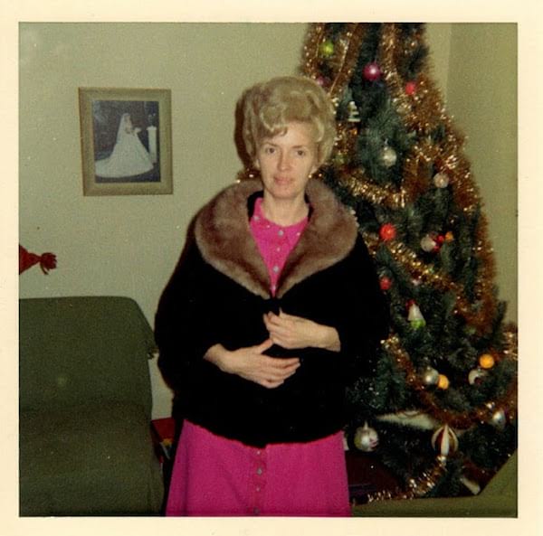 femme année 60 robe rose