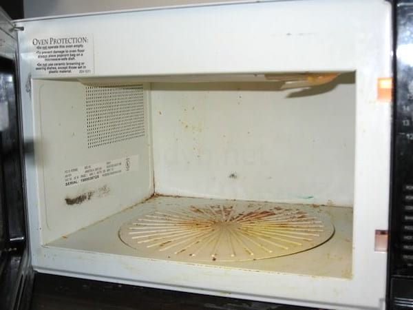 micro onde sale astuce nettoyage