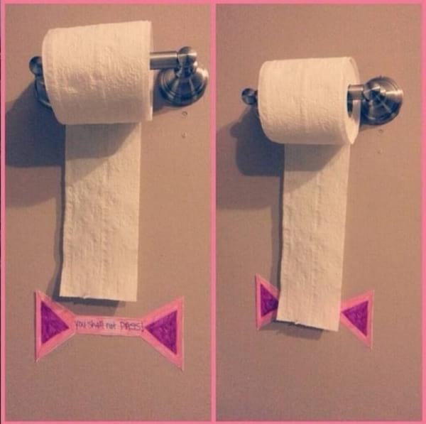 une marque pour éviter de prendre trop de papier toilette