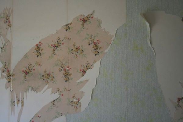 décoller le papier peint facilement