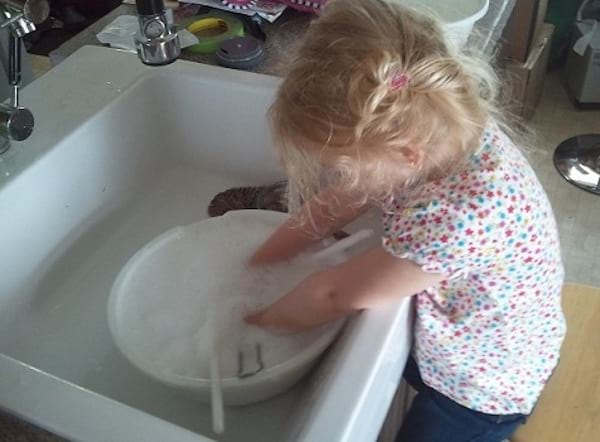 vinaigre blanc pour économiser le liquide vaisselle