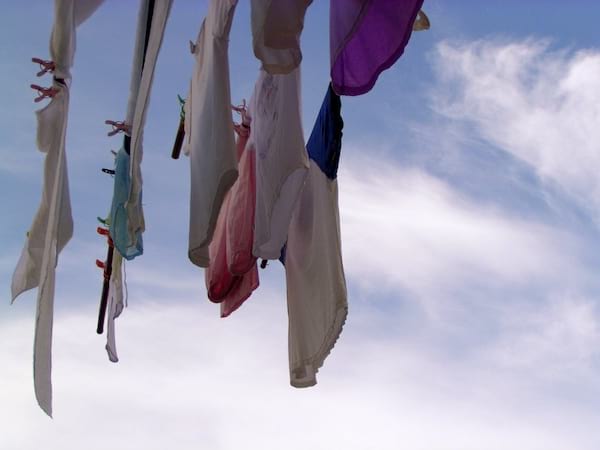 les sachets de silices absorbent les mauvaises odeurs des v&ecirc;tements