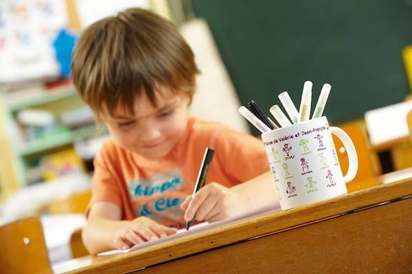 l'alcool à 90° nettoie les taches de feutre