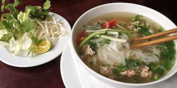 Essayez la soupe Pho contre les gueules de bois.