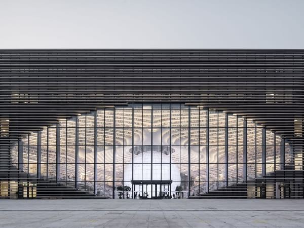 Bâtiment extérieur moderne architecture