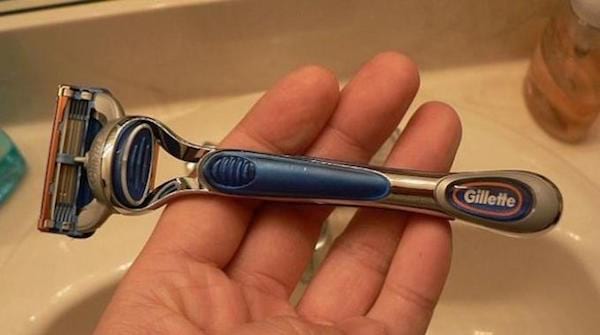 L'astuce pour économiser sur les lames de rasoirs