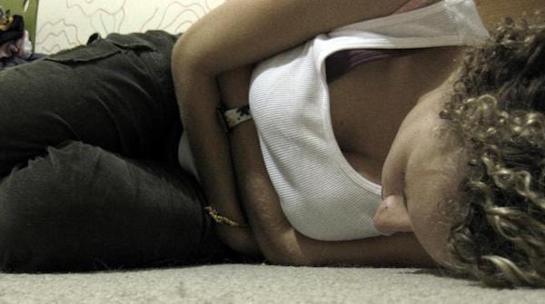 l'eau froide peut soigner les maux de ventre