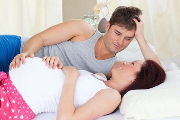 dormez beaucoup pendant la grossesse pour avoir une belle peau