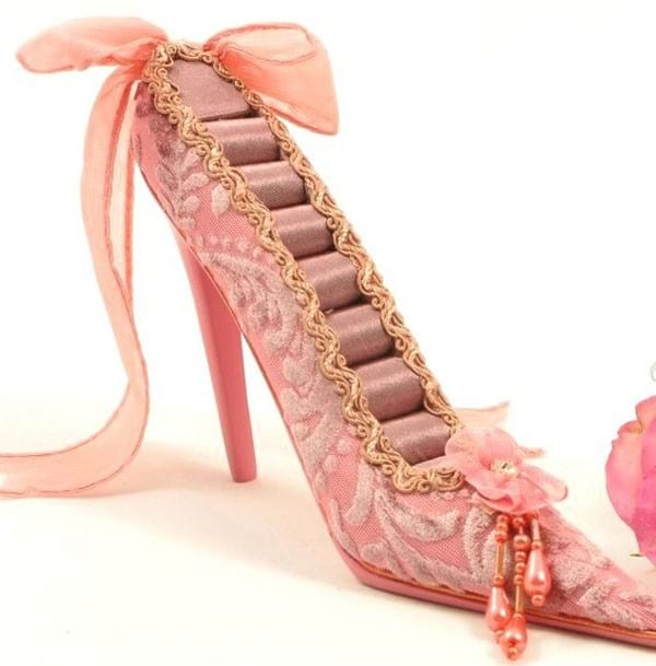 vieille chaussure recyclée en porte bague