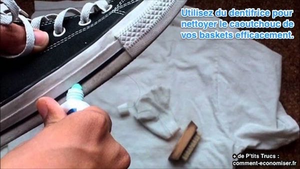 nettoyez efficacement vos baskets et vos tennis avec du dentifrice