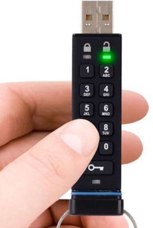 Clé usb avec un code de sécurité pour protéger vos données
