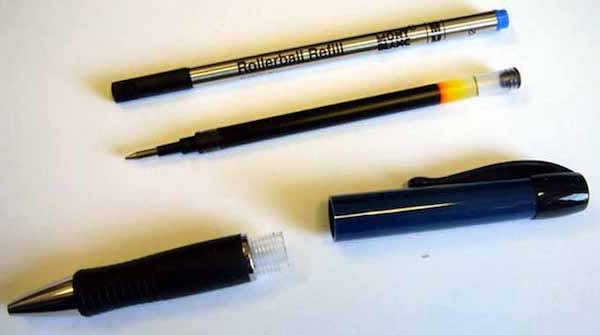 ouvrez le stylo G2 et enlevez la recharge pour mettre la recharge mont blanc