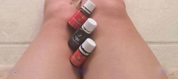 une formule anti-cellulite composée d'huiles essentielles