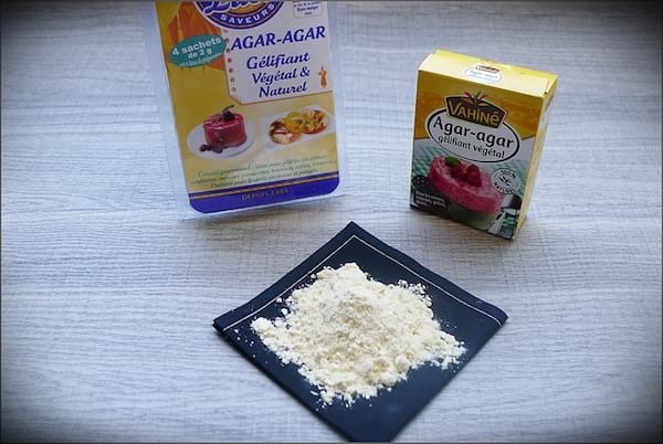 De l'agar-agar gélifiant.