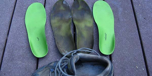 changez vos semelles pour enlever l'odeur des chaussures