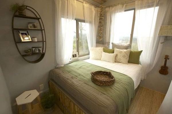 vue sur une chambre de tiny house