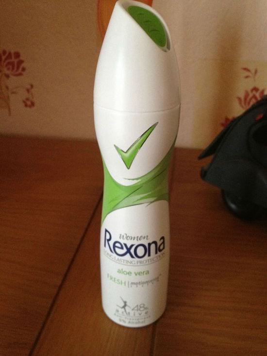 une bouteille spray Rexona