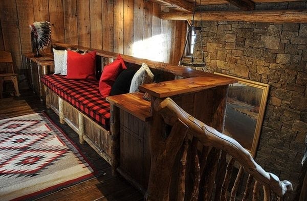 Branche transformée en banc intérieur 