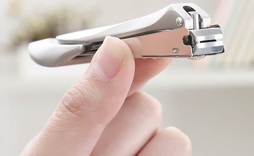 Acheter coupe-ongles pas cher avec receveur