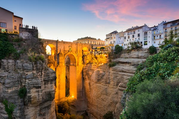 vue sur l'Aqueduc de Ronda en Espagne