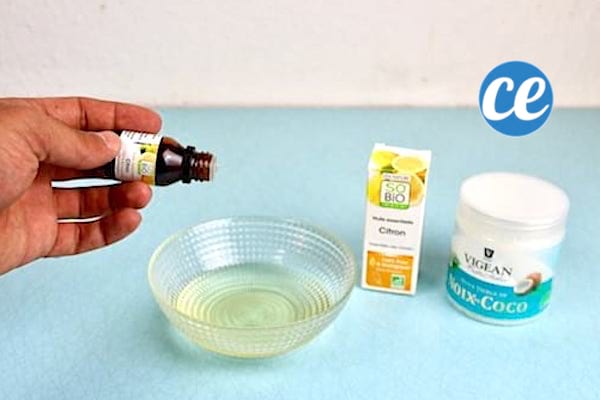 Mélangez les huiles essentielles avec l’huile de noix de coco fondue.