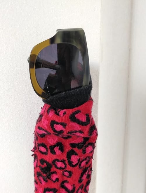 protéger les lunettes dans une chaussette