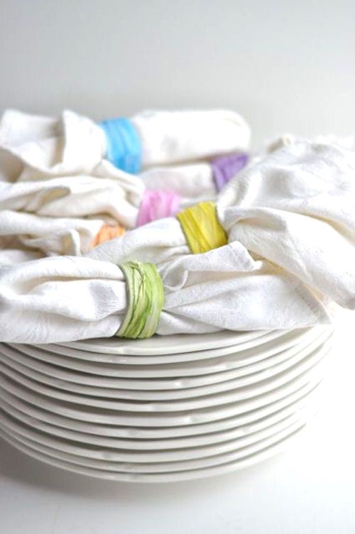 rond de serviette avec rouleau papier wc