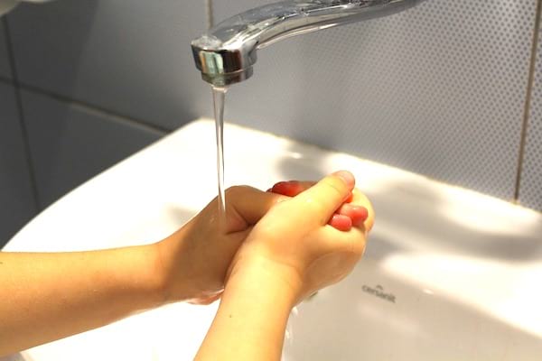 Un conseil FACILE pour améliorer votre santé : lavez-vous les mains régulièrement