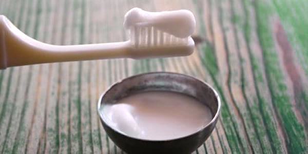 Recette du dentifrice fait maison facile à faire