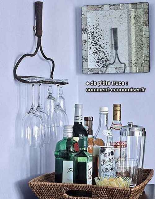 un vieux rateau pour porter des verres
