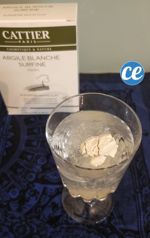 boisson à l'argile blanche