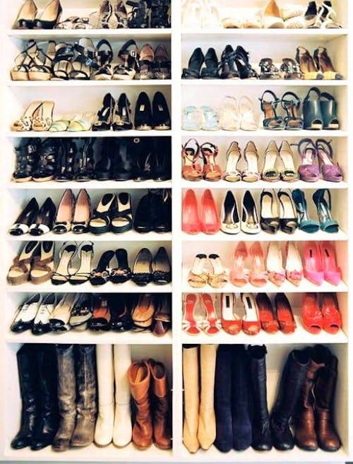 Astuces pour faire des économies au quotidien : faites le tri dans votre penderie.