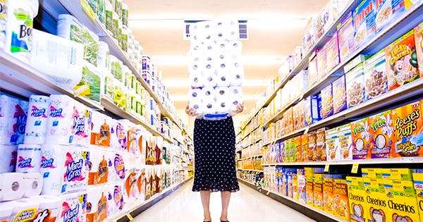 Comment faire des économies au quotidien : achetez vos produits de base en gros.