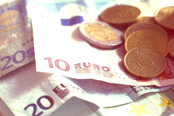 Le défi facile et amusant pour économiser 1 378 € de fonds d''urgence en SEULEMENT 52 SEMAINES.