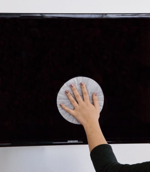 nettoyer écran avec filtre à café