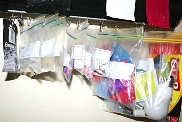 Sac congélation et pinces pour ranger petits objets