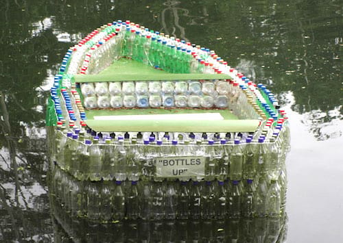 barque bouteille plastique flotteurs
