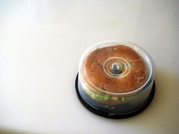 Une boite à CD pour ranger un bagel