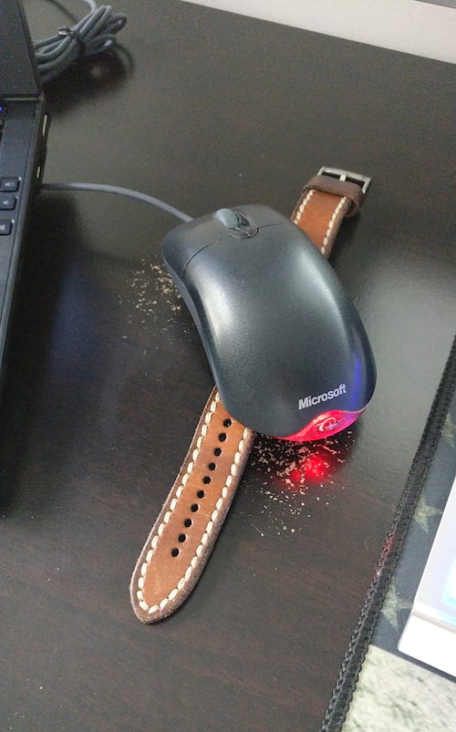 Mettre une montre sous la souris pour empêcher le PC de passer en mode veille