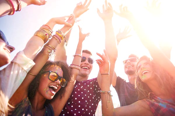 Pour vivre jusqu'à 100 ans, soyez plus extraverti.