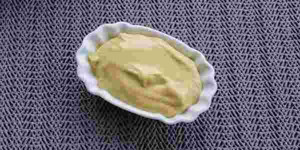 Saviez-vous que la moutarde contient du benzoate de sodium ?