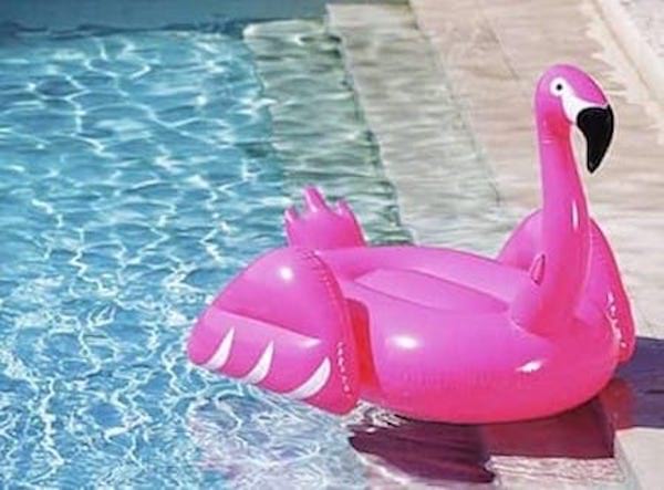 laver bouée plastique sale liquide vaisselle