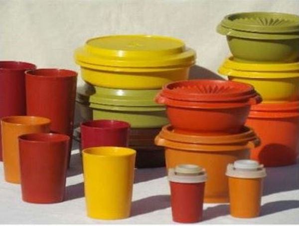de vieux tupperwares