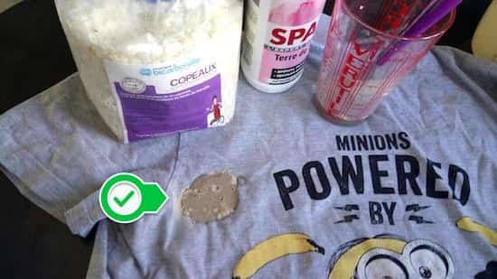 faire une pâte au savon de marseille et terre de sommières pour enlever tâche de graisse